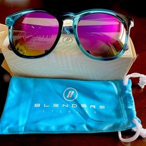 NWT Blenders Eyewear BE H Series Miracle Nicky